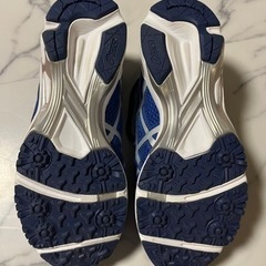 アシックス　22.5cmの画像