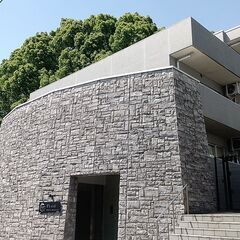 高級感あるお洒落なファサードのデザイナーズマンションの最上階東南...