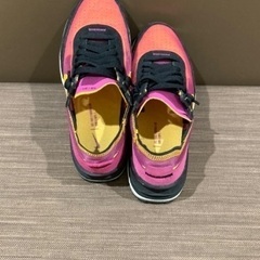 【 NIKE 】👟✨ かなり 格好イイです！🤩  size 25.5cm ，シューズ . スニーカー ，の画像