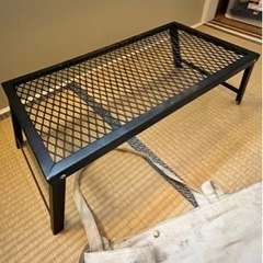 アウトドアテーブル
の画像