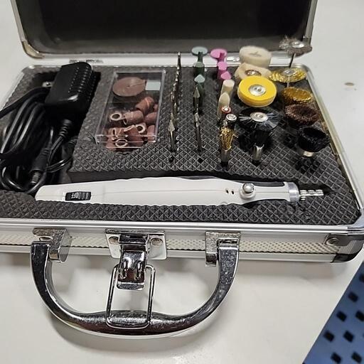 (お話中)小型ハンディー研磨機