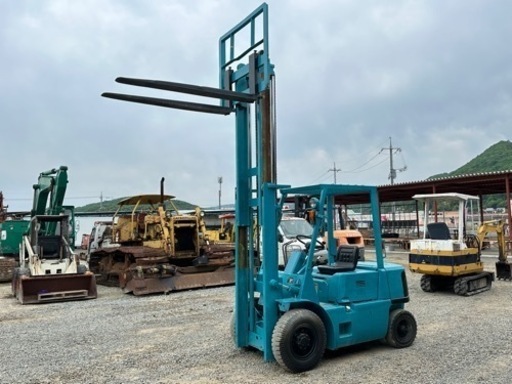 三菱MITSUBISHI フォークリフト FD20 ディーゼル. 容量 : 2トン (2000KG). オートマチック