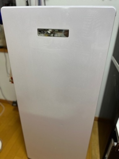 冷凍庫　138L 2021年製