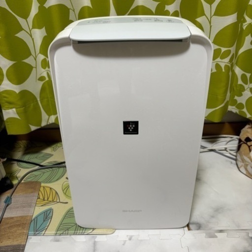 シャープ　衣類乾燥機　除湿機