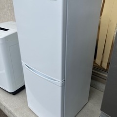 【引取】2023年製 アイリスオーヤマ 冷凍冷蔵庫 142L IRSD-14A-W 動作確認済み