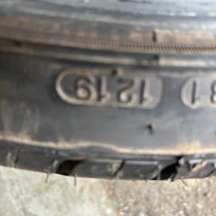 商談中、車のパーツ タイヤ、ホイールの画像