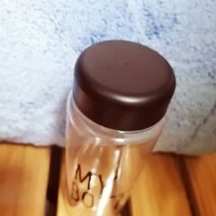 これで外出先でペットボトル買わない【新品未使用】500ml🥰丈夫なボトル❤️他にもたくさん出品しています🥰✨🔮まとめ購入で割引できるかも♪( ´▽｀)の画像
