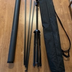 自立型プロジェクタースクリーン