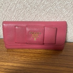 プラダ　キーケース