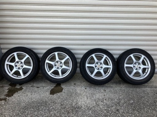 車のパーツ タイヤ、ホイール