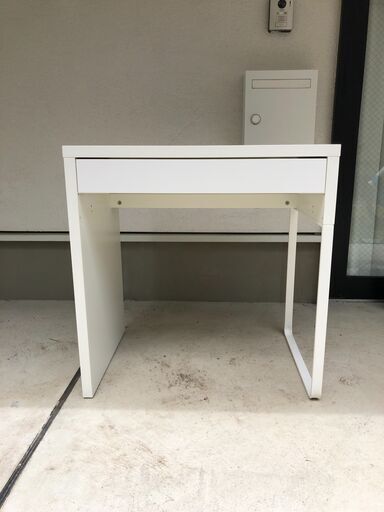 IKEA ミッケ 仕事机1つ