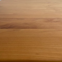 家庭用ダイニングテーブルの画像
