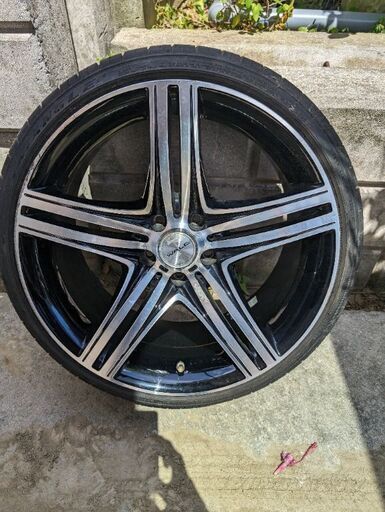 19インチアルミホイールセットです