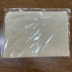 【値下げしました】フラットポーチの画像