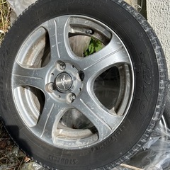 車のパーツ タイヤ、ホイール