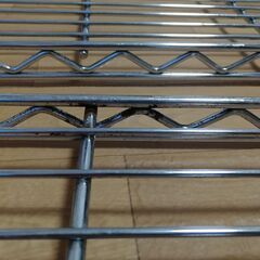 【値下げ】錆あり：アイリスオーヤマ　三段メタルラック　幅66×高さ90×奥35の画像