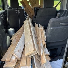 焚き木　木材の画像