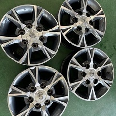 車のパーツ タイヤ、ホイール