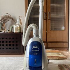 TOSHIBA 掃除機　VC-CYBEの画像