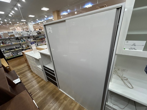 【さらにお値下げ】食器棚入荷しました！！