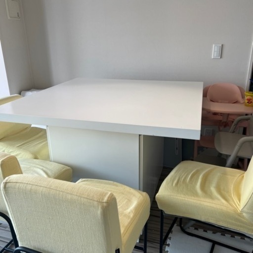 アクタス  ダイニングテーブルとチェアセット