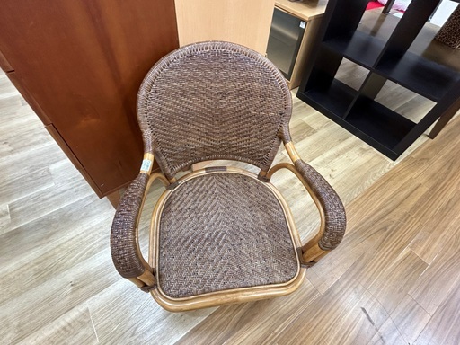 【お値下げ】KAZUMAの回転イス入荷しました！！