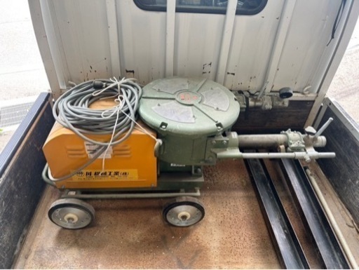 川機械工業　カワ式ポンプ　モルタル　ポンプ　KR100DN型　動作良好