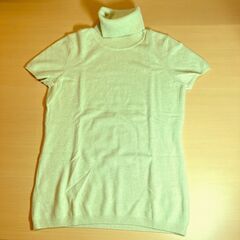 UNIQLO カシミア100%タートルネック半袖ニット（薄い黄緑...