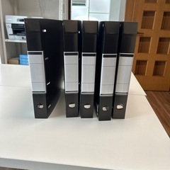 新品未使用A4 4穴ファイル　ファイル　収納家具 本棚