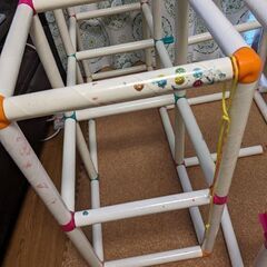 白いわんぱくジム✕2 の画像