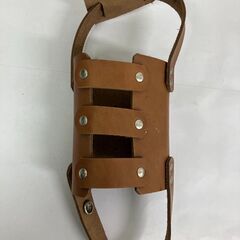 本革 レザー ガソリン携行缶ホルダー ヌメ  (管理番号:290...