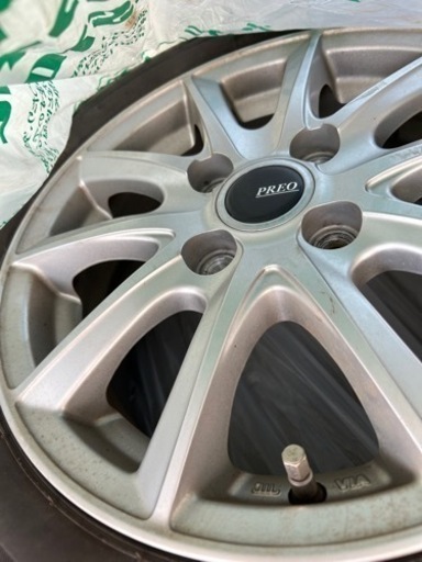 冬タイヤ　スタッドレスタイヤ4本セット