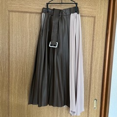 服/ファッション スカートの画像