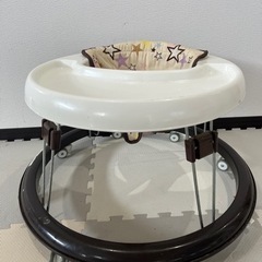 ベビー用品 歩行器の画像