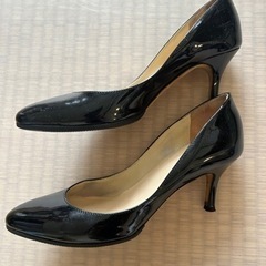 JIMMY CHOO エナメル パンプス