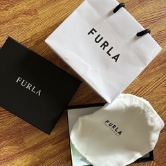 FURLA 財布　箱