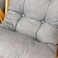 札幌 東区 ニトリ パーソナルチェア アルシー オットマン付き グレー ロッキングチェア 幅68×奥行94×高さ100cm 背もたれ3段階調節 フラット 収納簡単 木製フレーム 一人掛けソファ 家具の画像