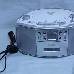 東芝　CDラジカセ　テープ×