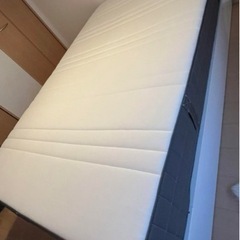 IKEA ベッドマットレス セミダブルの画像