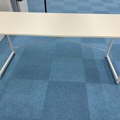 家具　テーブル　パソコンテーブル　机　無料
