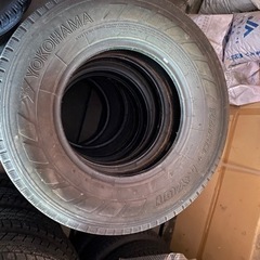バリ溝！23年製 ヨコハマ RY01 トラック用タイヤ 7.00R16 10PR 6本の画像