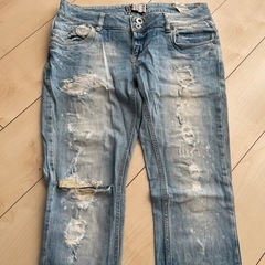 （廃棄済）6月末まで ZARA ザラ　難ありレディース　ダメージデニム　EUR42 USA10 MEX32 中古　非対面取引の画像