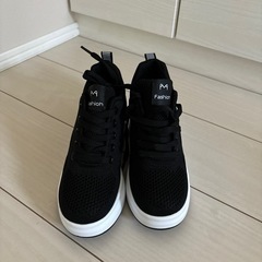 【未使用/新品】21.5cm　スニーカー/インヒール の画像