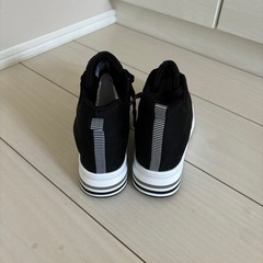 【未使用/新品】21.5cm　スニーカー/インヒール の画像