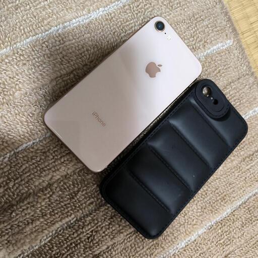 iPhone8   64ギガ