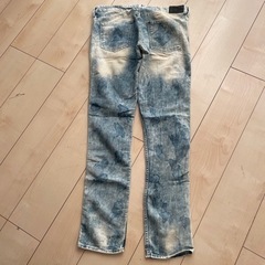 （廃棄済）6月末まで　H&M レディースデニム　難あり　EURw31　中古　非対面取引の画像