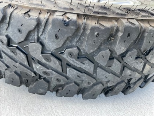 車のパーツ タイヤ、ホイール