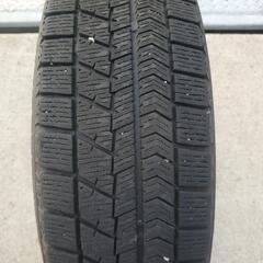 車のパーツ タイヤ、ホイール