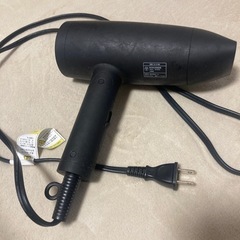 SALONIA ドライヤーの画像