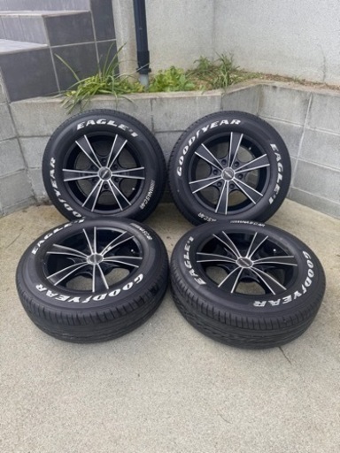 ハイエース16インチホイール